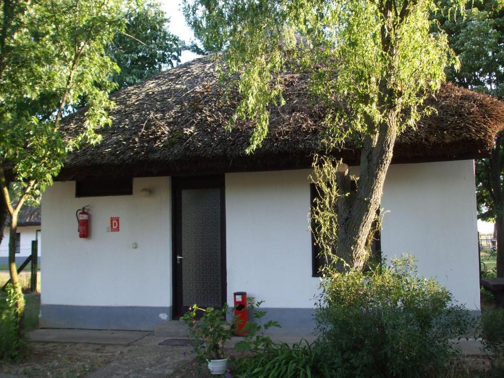 Patkos MotelTiszafüred エクステリア 写真